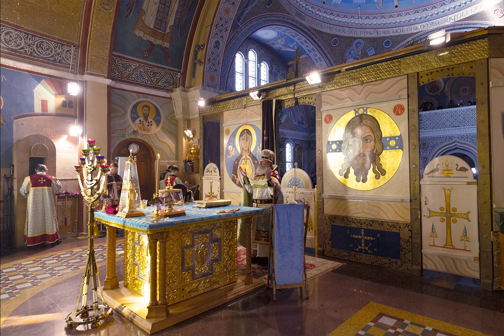 orthodox church altar